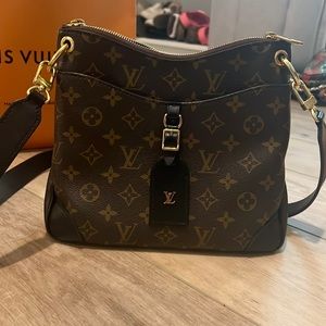 Louis Vuitton Odeon PM in Black